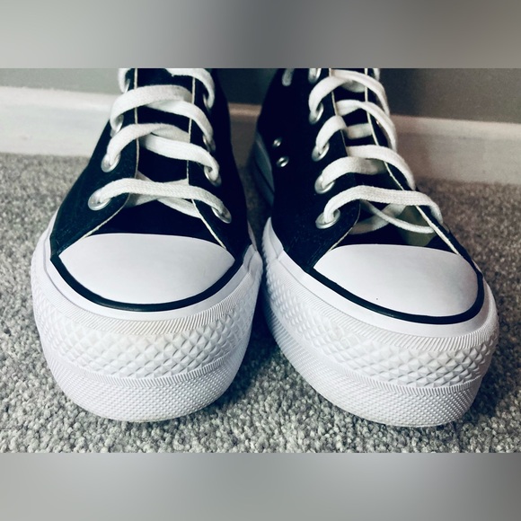 Converse Chuck Taylor All Star Black Lift High-Top Platform Sneakers Size 7.5 - Picture 4 of 8